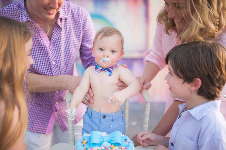 Smash cake family session in Houston Texas.